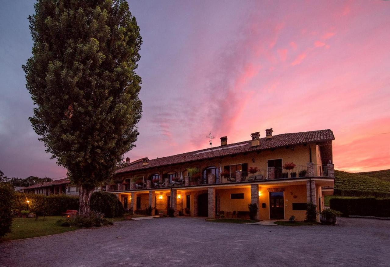 Cascina Rocca Agriturismo B&B La Morra Kültér fotó